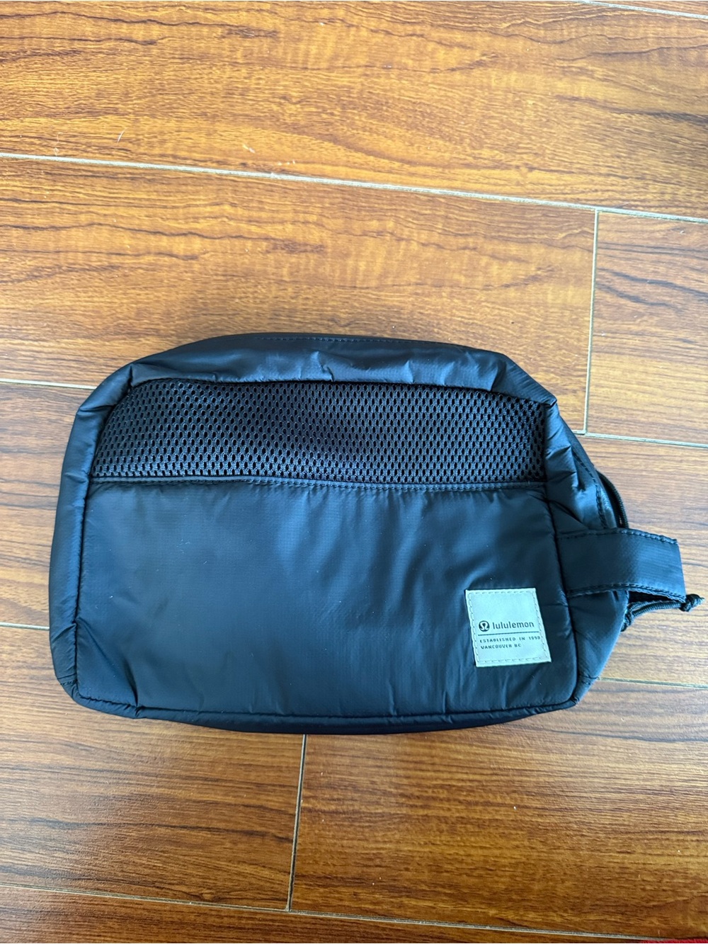 Lululemon travel makeup bag